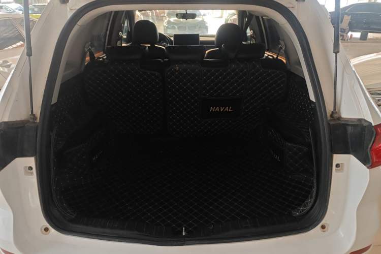 Used Haval M6 2021 PLUS 1.5T DCT Elite Smart Connectivity Model
