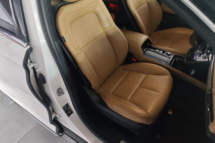 Used Lincoln Corsair 2020 2.0T Two-Wheel Drive Luxury Edition
