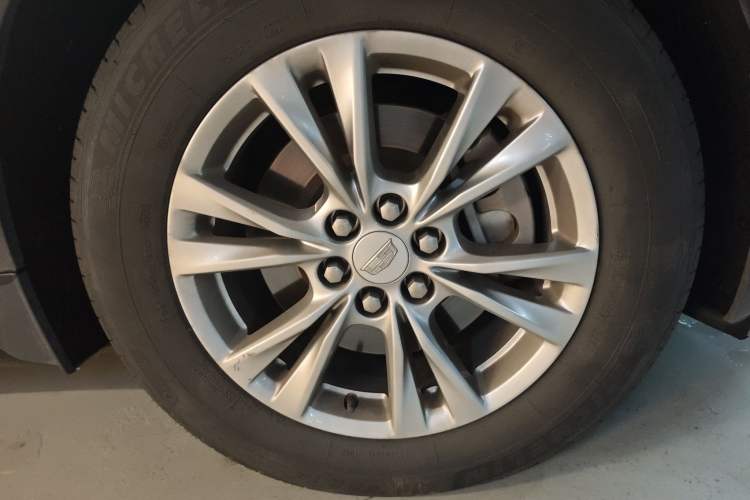 Used Cadillac XT5 2020 28T Luxury Version