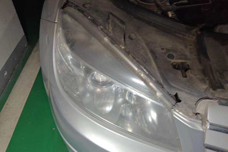 Used Mercedes-Benz C-Class 2010 C 180K Classic model