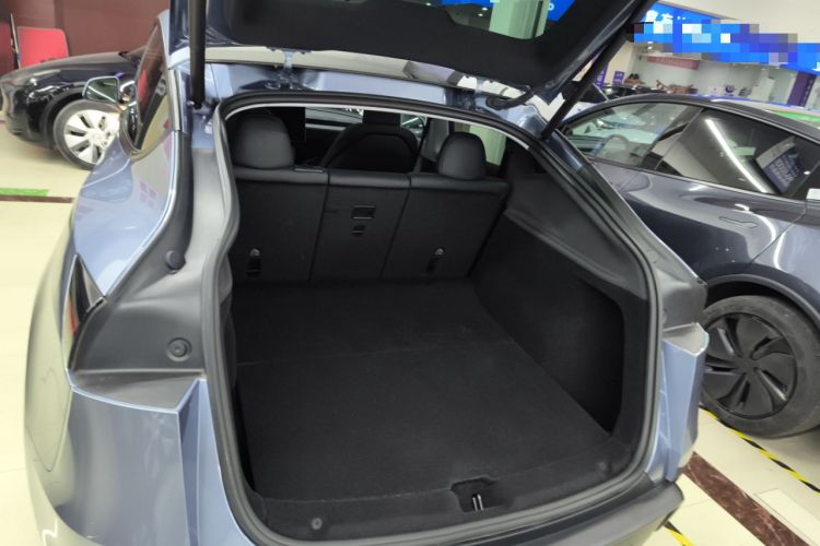 Used Tesla Model Y 2025 Rear-Wheel Drive First Edition