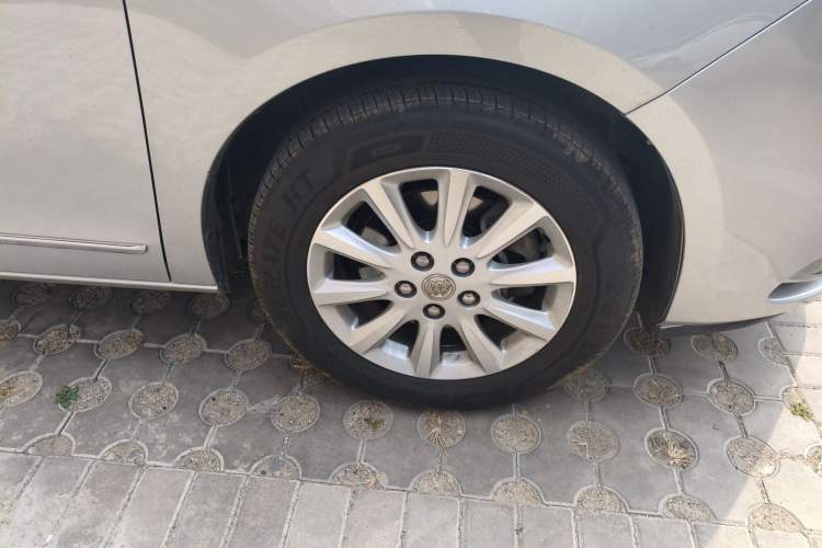 Used Buick GL8 2011 3.0L GT Luxury Business Haoya Edition
