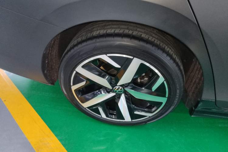 Used Volkswagen Lamando 2022 Lavida L 280TSI DSG Cool & Spicy Edition
