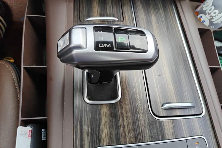 Used Haval H9 2017 2.0T Gasoline 4x4 Premium 5-Seater