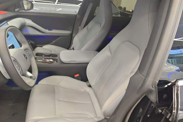 Used Nio ET5T 2024 75kWh Touring Left Front Seat