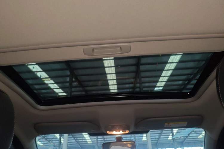 Used Peugeot 301 2017 1.6L Automatic Luxury Edition Headliner