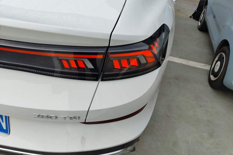 Used Volkswagen Lamando 2024 Lavida L 280TSI DSG Cool & Spicy Edition
