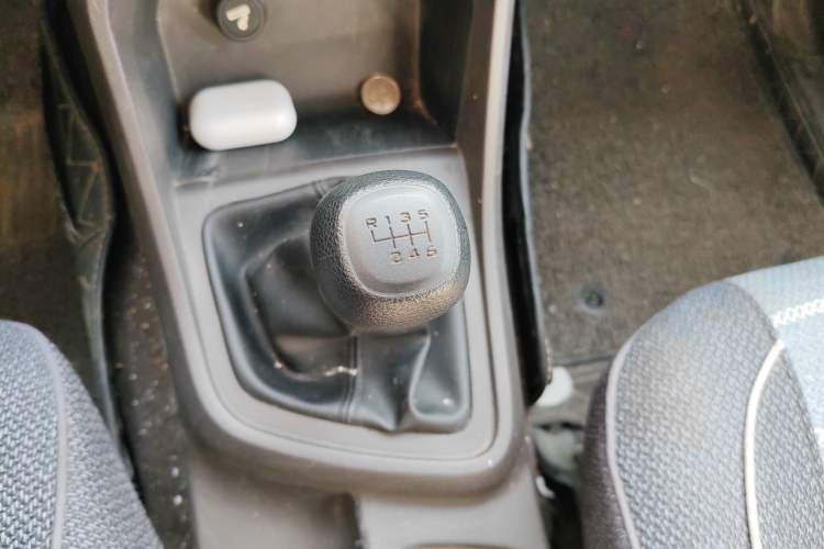 Used Wuling Hongguang V 2019 1.5L Jingqu Version China VI LAR