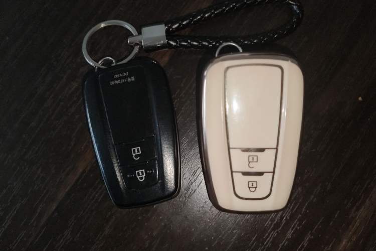 Used Toyota IZOA 2020 2.0L Enjoy Edition Interior 1