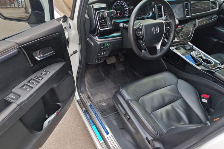 Used Honda Elysion 2019 2.0L Hybrid Supreme Edition