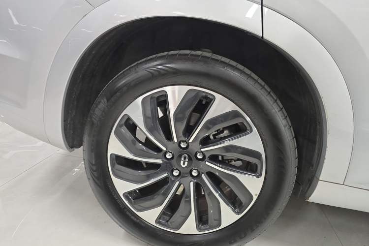 Used Hima AITO M7 2024 1.5T Rear-Drive Plus Version 5 Seats