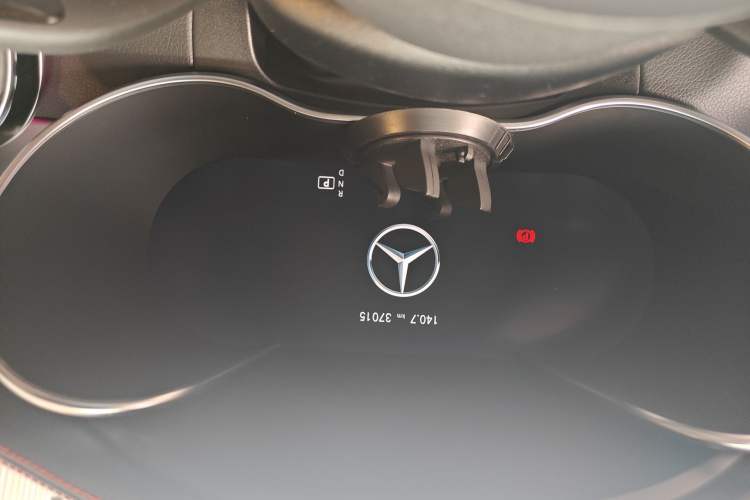 Used Mercedes-Benz GLC AMG 2020 AMG GLC 43 4MATIC Odometer Close Up