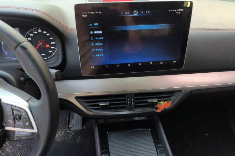 Used BYD Tang New Energy 2018 DM 2.0T All-Wheel Drive Smart Connect Advanced Model 7 Seats China V Emission Standard