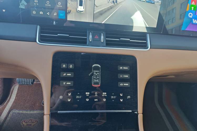 Used Li Auto ONE 2020 Extended-Range 6-Seater Version Audio And AC Panel