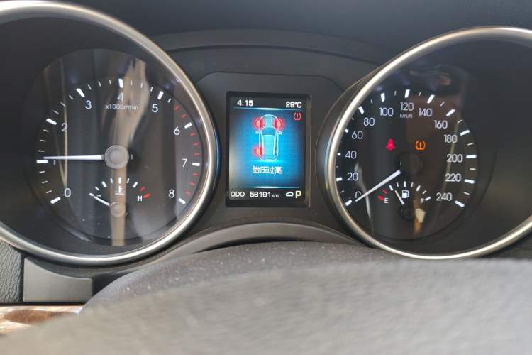 Used Haval H8 2015 2.0T Two-Wheel-Drive Luxury Version Instrument Cluster