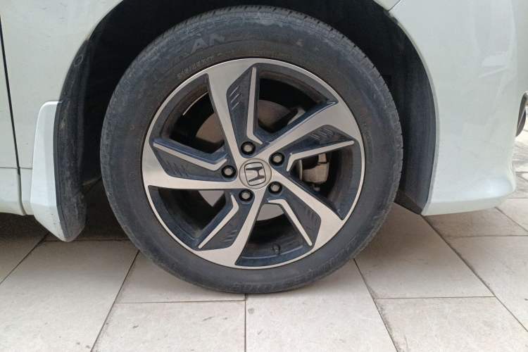 Used Honda Odyssey 2015 Revised Version 2.4L Supreme Edition