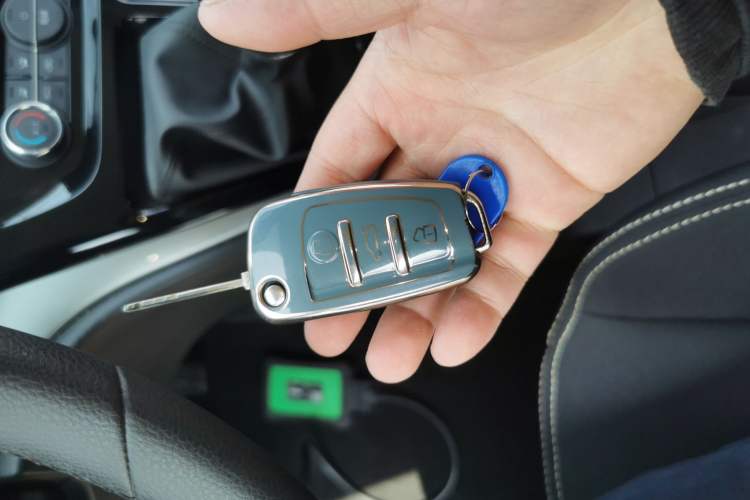 Used JAC Refine M3 2023 PLUS 1.5T 7/8-seater Smart Connectivity Version Vehicle Key