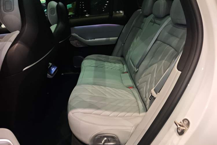Used Nio ES6 2025 75 kWh Left Rear Seat
