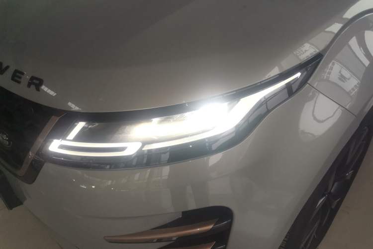 Used Land Rover Range Rover Evoque 2023 Aurora L 249 PS Collins Antique Bronze Special Edition