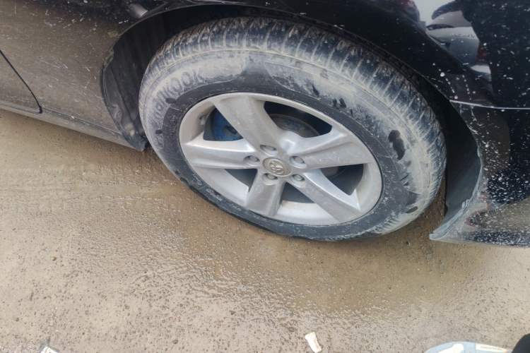 Used Toyota Reiz 2013 2.5S Elite Edition Right Front Wheel Hub