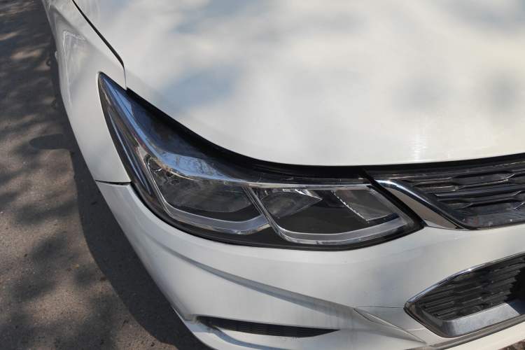 Used Chevrolet Cruze 2018 320 Automatic Pioneer Sunroof Edition
