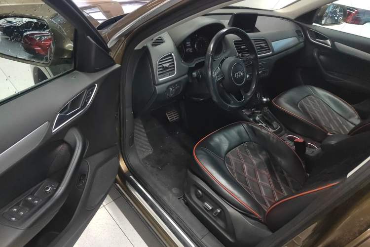 Used Audi Q3 2016 30 TFSI Fashion Model
