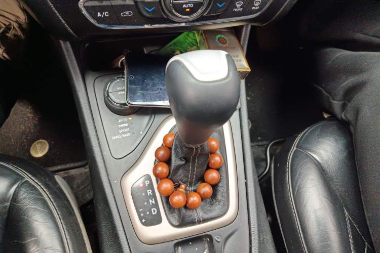 Used Jeep Cherokee 2014 2.4L Luxury Edition