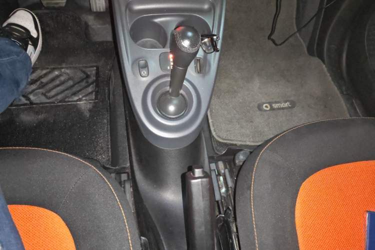 Used smart fortwo 2015 1.0L 52 kW Hardtop Passion Edition