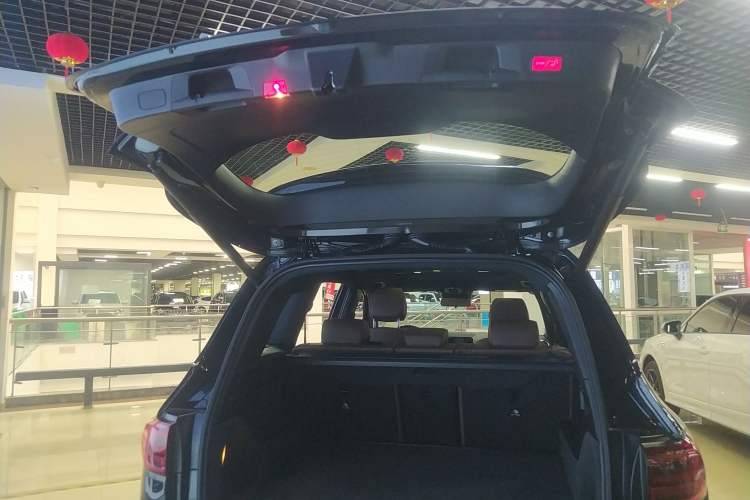 Used Mercedes-Benz GLB 2024 GLB 200 Dynamic Edition Trunk