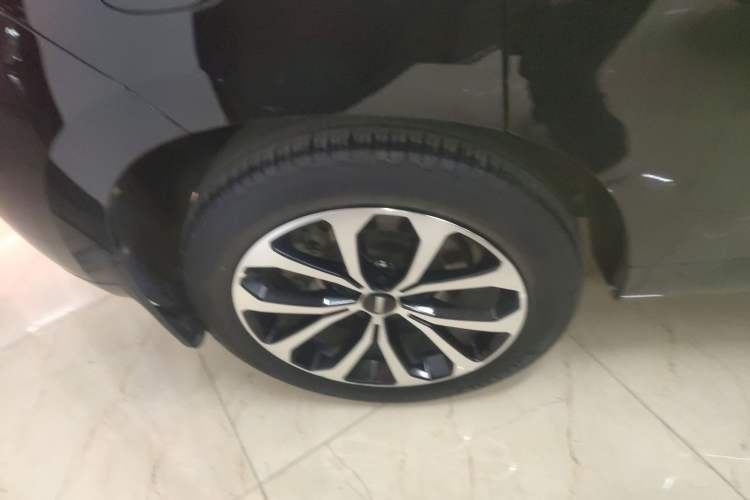 Used Wey VV7 2017 2.0T Ultra-Luxury Version
