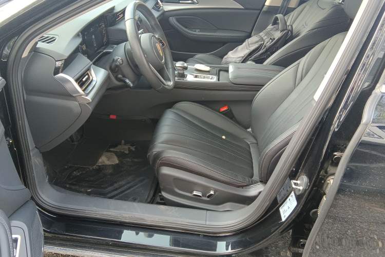 Used Hongqi H5 2023 2.0T Automatic Smart Connect Flagship Edition
