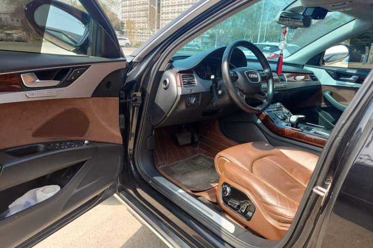 Used Audi A8 2012 A8L 45 TFSI quattro Comfort model
