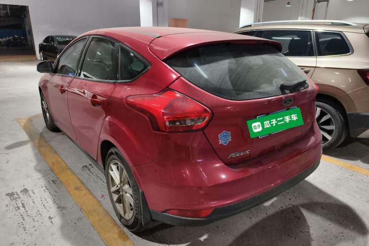 Used Ford Focus 2015 Hatchback 1.6L Automatic Fashion Edition
