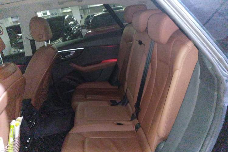 Used Audi Q8 2019 55 TFSI Luxury Dynamic Model
