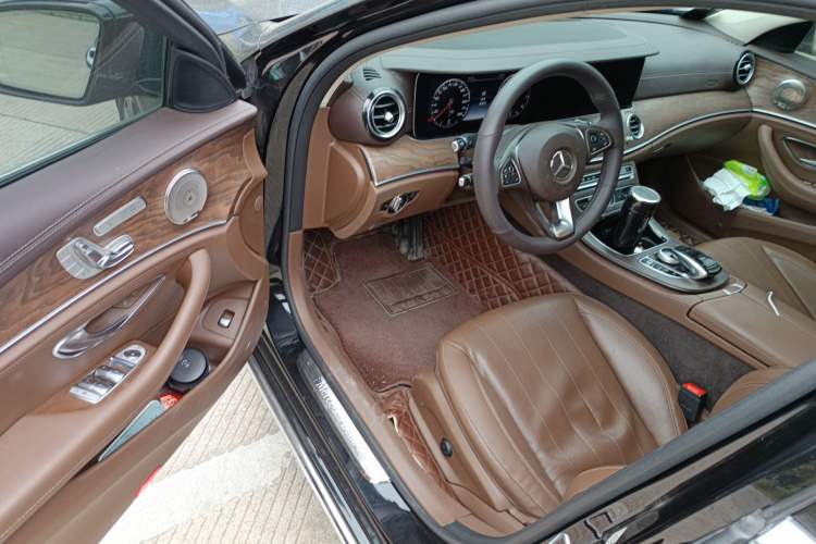 Used Mercedes-Benz E-Class 2016 E 300 L Stylish Model
