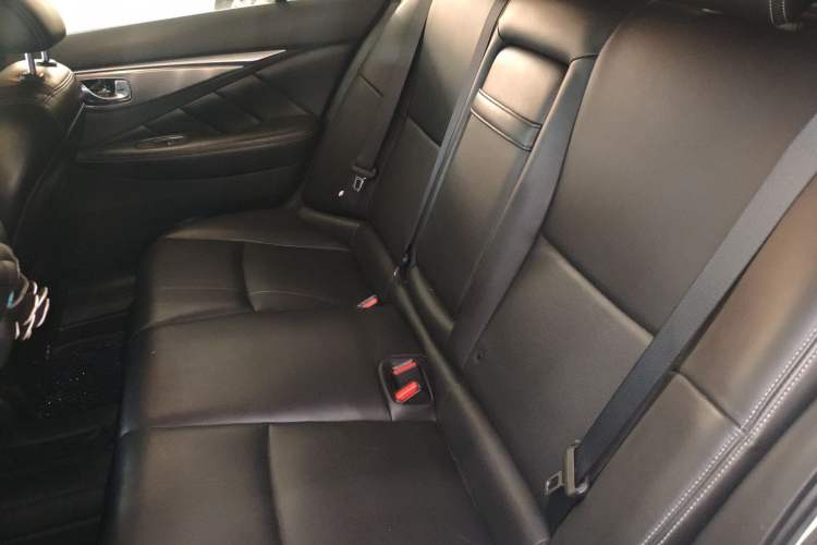 Used Infiniti Q50L 2018 2.0T Enjoyment Edition China V standard