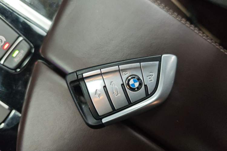 Used BMW 6 Series GT 2018 640i xDrive M Sport Package
