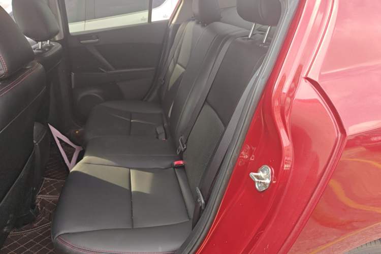 Used Mazda 3 2015 Sedan 1.6L Automatic Elite Model