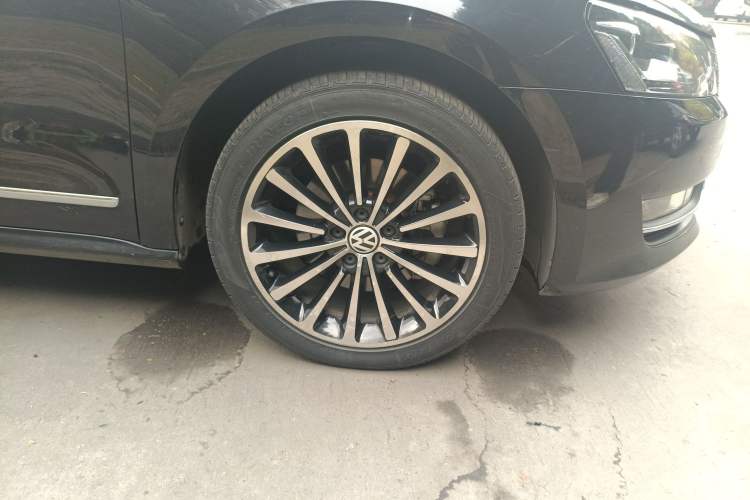 Used Volkswagen Passat 2014 1.8TSI DSG Prestige Navigation Edition