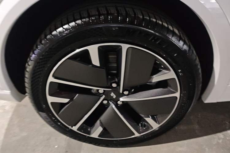 Used Li Auto L7 2025 Max Smart Refresh Edition
