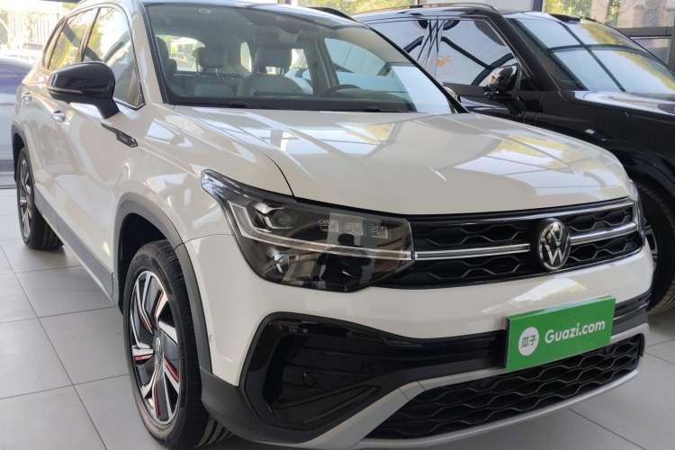 Used Volkswagen Tharu 2023 300TSI Two-Wheel-Drive Moon Luxury Edition