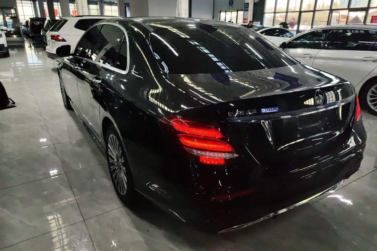 Used Mercedes-Benz E-Class 2019 Restyled E 300 L Sporty and Stylish Edition