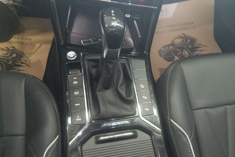 Used Volkswagen Passat New Energy 2023 430 PHEV Hybrid Luxury Edition Gear Lever