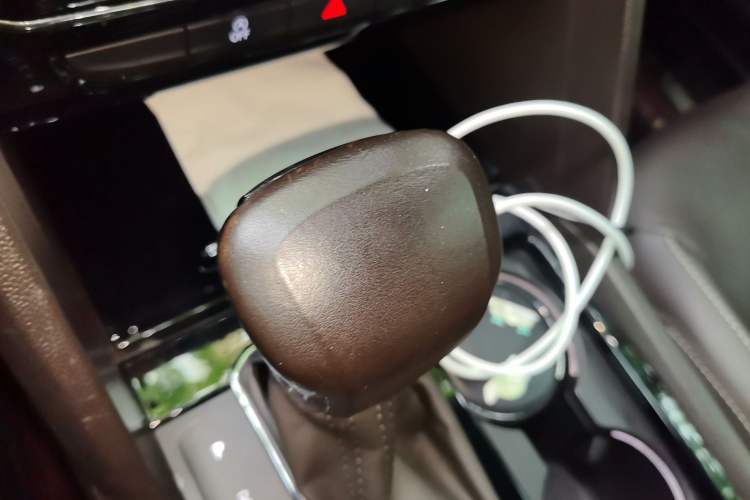 Used Volkswagen Teramont 2017 380TSI Four-Wheel Drive Luxury Edition Gear Lever