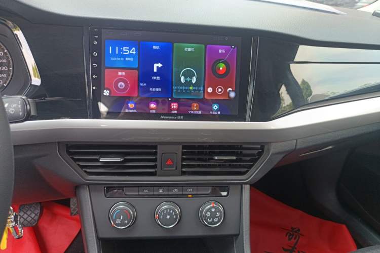 Used Volkswagen Bora 2020 1.5L Manual Fashion Edition
