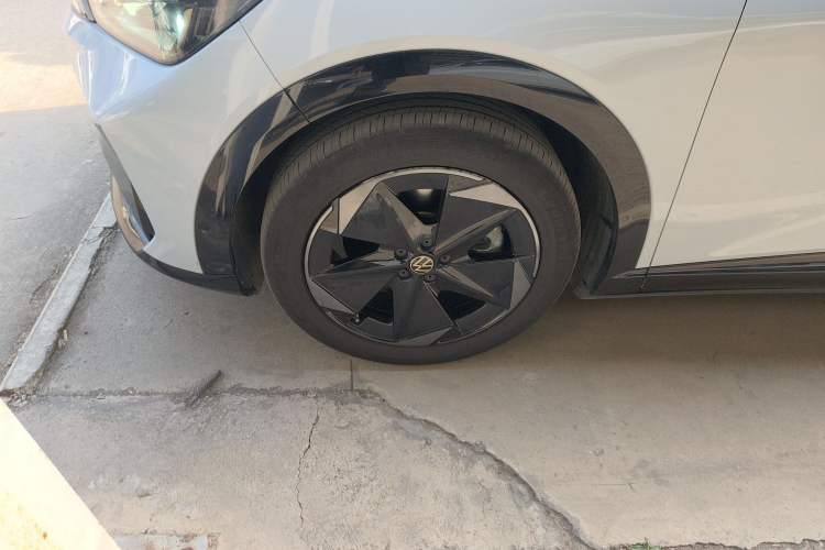 Used Volkswagen ID.UNYX 2024 Pro Long-Range Version
