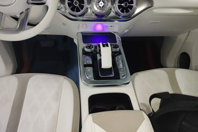 Used Cyberspace Tank 300 2021 2.0T Cyber Tank