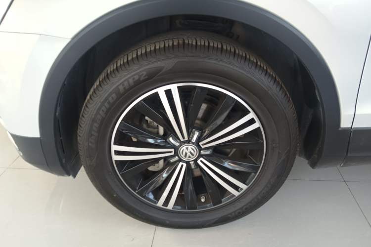 Used Volkswagen Tiguan L 2020 330TSI Automatic Two-Wheel Drive Panoramic Comfort Edition China VI Standard