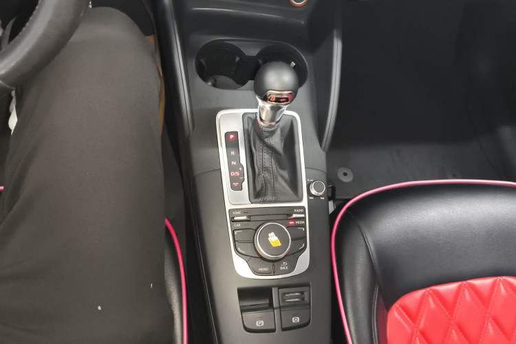 Used Audi A3 2015 Limousine 35 TFSI Millionth Anniversary Intelligent Leading Model Gear Lever