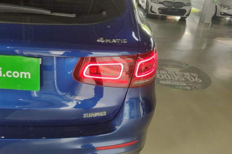 Used Mercedes-Benz GLC 2020 GLC 260 L 4MATIC Luxury Model Exterior 3